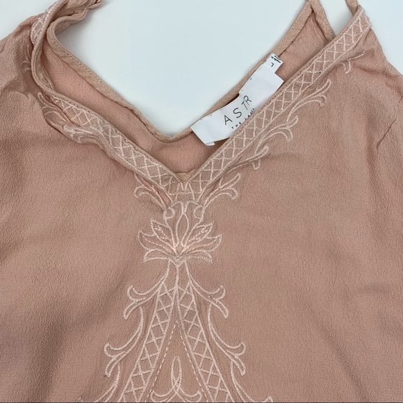 ASTR The Label Cami Embroidered Top Pink Bohemian Casual Contemporary Size Large - Picture 5 of 10